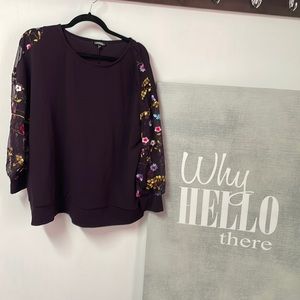 These swoon-worthy sleeves must be seen to be appreciated!